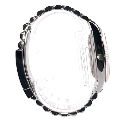 Seitenansicht der Rolex Datejust 41 Edelstahl Weißgold 126334 mit Mintgrünem Zifferblatt und Jubiläums-Armband