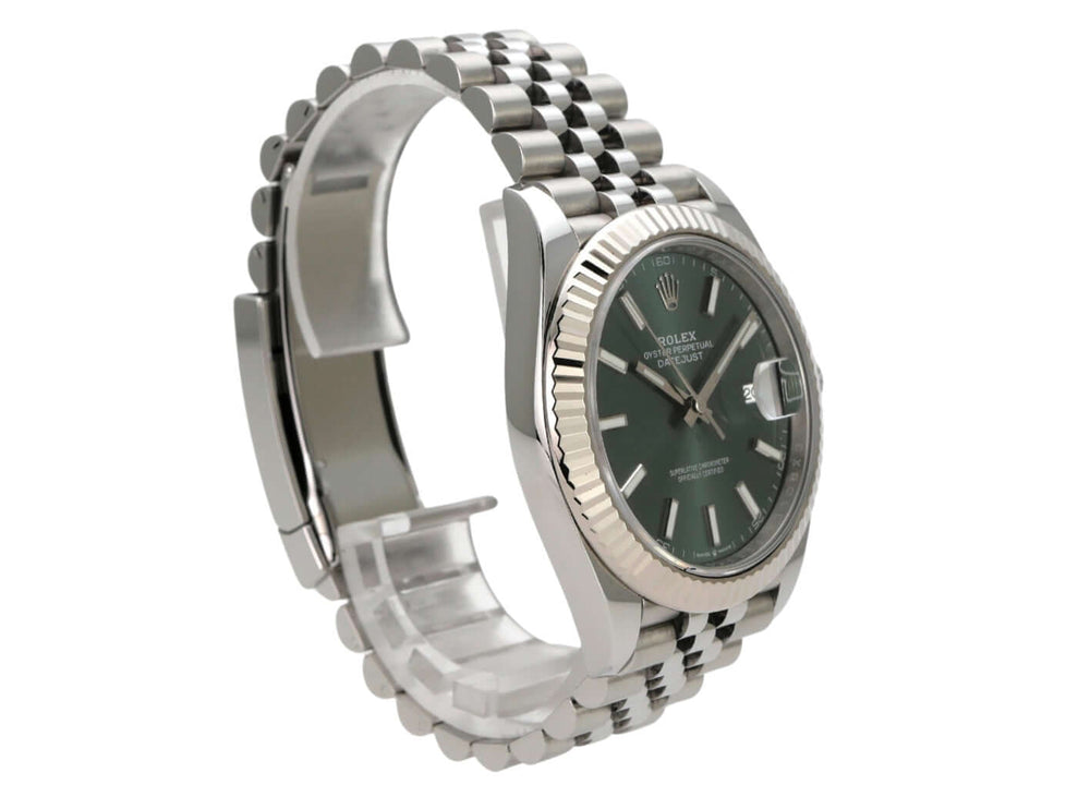 Rolex Datejust 41 Edelstahl Weißgold 126334 Mint Green Jubile-Band mit grünem Zifferblatt und Jubilé-Armband.