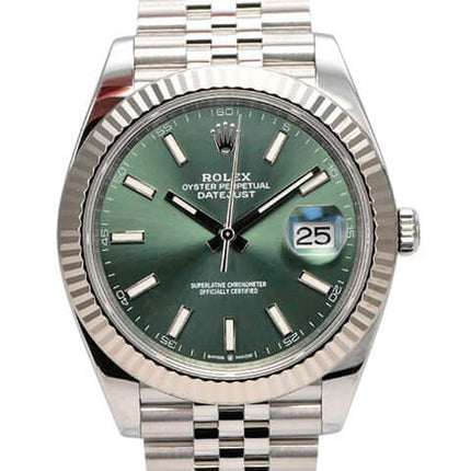 Rolex Datejust 41 Edelstahl Weißgold 126334 Mint Green Jubile-Band mit grünem Zifferblatt und jubilee Armband.