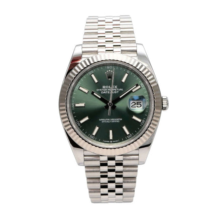 Rolex Datejust 41 Edelstahl Weißgold 126334 Mint Green Jubile-Band mit mintgrünem Zifferblatt und jubilee Armband.