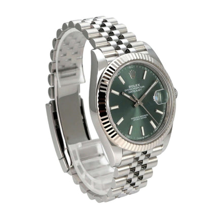 Rolex Datejust 41 Edelstahl Weißgold 126334 Mint Green Jubile-Band mit mintgrünem Zifferblatt und Jubile-Armband.