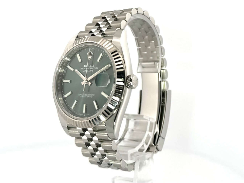 Rolex Datejust 41 Edelstahl Weißgold 126334 mit Mintgrünem Zifferblatt und Jubilé-Band.