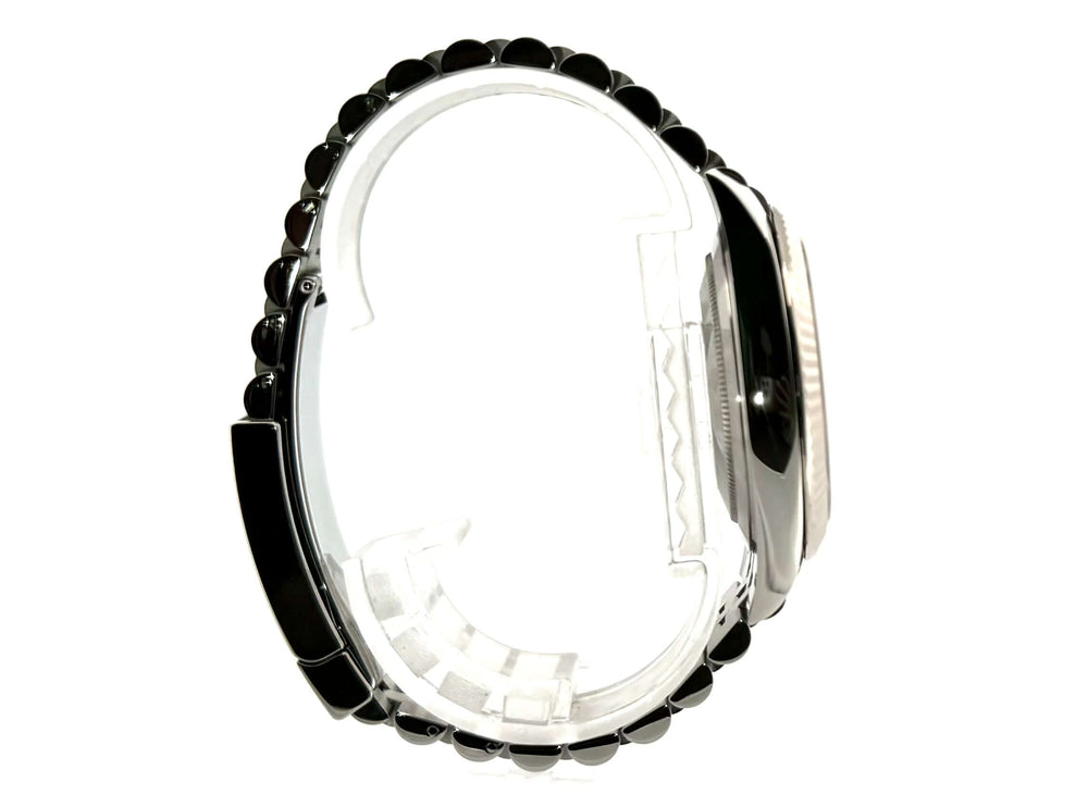 Seitenansicht Rolex Datejust 41 Edelstahl Weißgold 126334 mit Mintgrünem Zifferblatt und Jubile-Band