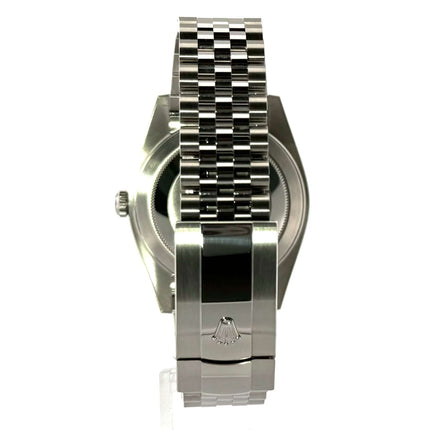 Rückseite Rolex Datejust 41 Edelstahl Weißgold 126334 mit Jubile-Armband, poliert und satiniert, Faltschließe im Detail.