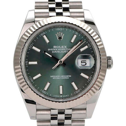 Rolex Datejust 41 Edelstahl Weißgold 126334 Mint Green Jubile-Band mit mintgrünem Zifferblatt und Jubilé-Armband.