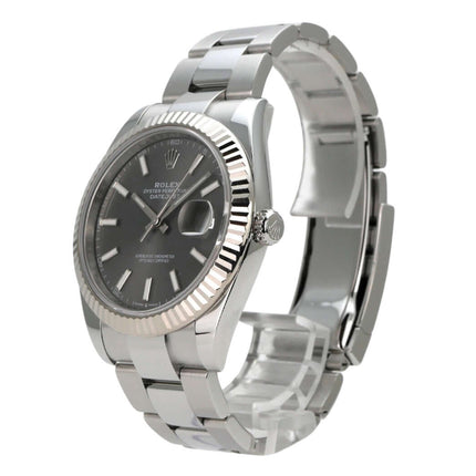 Rolex Datejust 41 Edelstahl Weißgold 126334 Rhodium mit rhodiumfarbenem Zifferblatt und Edelstahlarmband