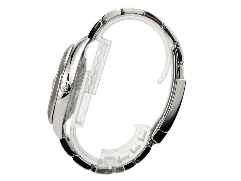 Rolex Datejust 41 Edelstahl Weißgold 126334 Rhodium seitliche Ansicht des Armbands und Gehäuses.