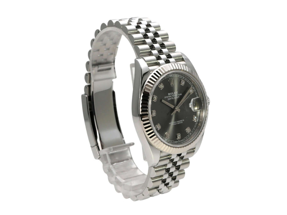 Rolex Datejust 41 Edelstahl Weißgold 126334 mit rhodiumfarbenem Diamantzifferblatt und Jubile-Band.