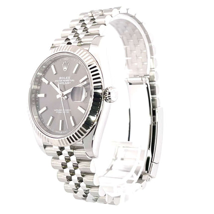 Rolex Datejust 41 Edelstahl Weißgold 126334 mit Rhodium Zifferblatt und Jubile Armband aus Edelstahl, Leuchtindizes, Jahr 2021