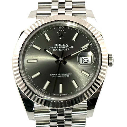Rolex Datejust 41 Ref. 126334 in Edelstahl und Weißgold, Rhodium-Zifferblatt, Jubile-Armband, 41 mm Gehäuse, Chronometer, Automatikwerk.