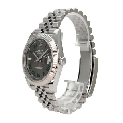 Rolex Datejust 41 Edelstahl Weißgold 126334 Rhodium Römisch Jubile-Band Ansicht von der Seite mit Jubile-Armband.