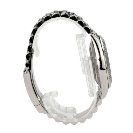 Rolex Datejust 41 Edelstahl Weißgold 126334 Rhodium Römisch Jubile-Band Silhouette und Detailansicht des Armbands.