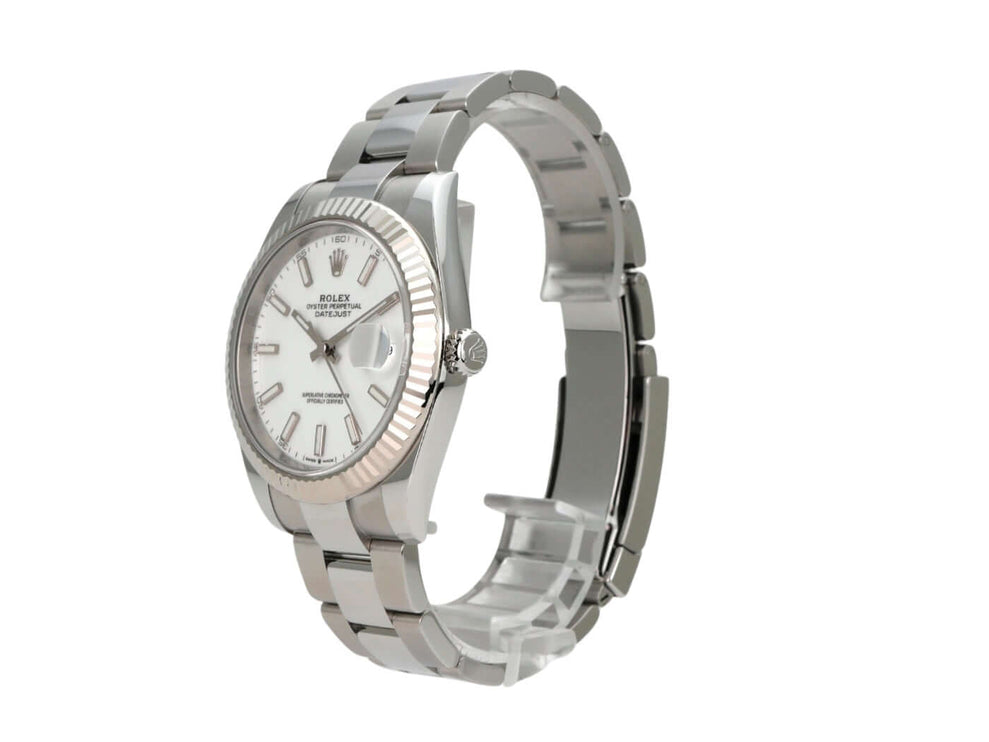 Rolex Datejust 41 Edelstahl Weißgold 126334 Weiß seitlich mit weißem Zifferblatt und Oyster-Band.