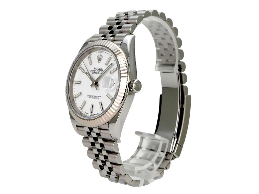 Rolex Datejust 41 Edelstahl Weißgold 126334 Weiß Jubile-Band mit weißem Zifferblatt und Jubile-Band.