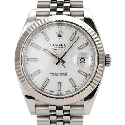 Rolex Datejust 41 Edelstahl Weißgold 126334 mit Jubilé-Band und weißem Zifferblatt, Automatikwerk, 70 Stunden Gangreserve.