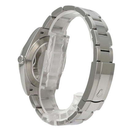Rolex Datejust 41 Edelstahl Weißgold 126334 Weiß Römisch Uhr mit Edelstahl-Armband und poliertem Gehäuse.