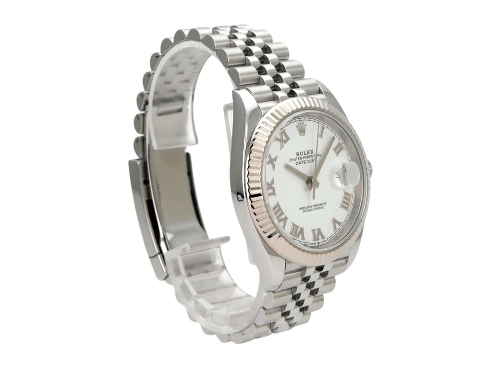 Rolex Datejust 41 Edelstahl Weißgold 126334 Weiß R Jubile-Band mit poliertem und satiniertem Gehäuse.