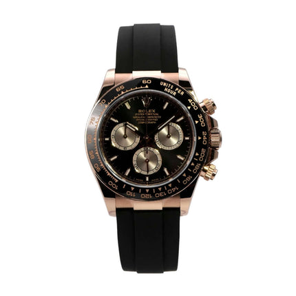 Rolex Daytona Everose-Gold 126515LN mit schwarzem Oysterflex-Armband und Keramik-Lünette.