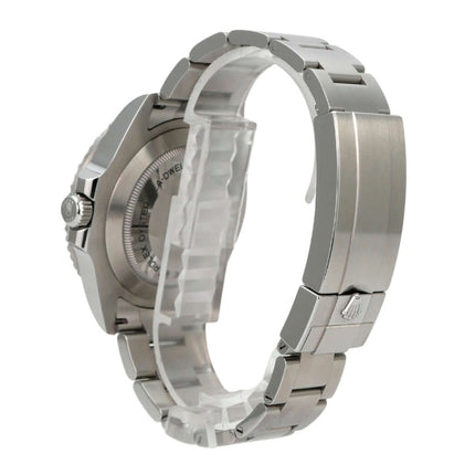 Rolex Sea-Dweller Ref. 126600 aus 2023, Edelstahlgehäuse und Oyster-Armband in Seitenansicht