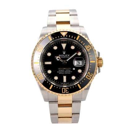 Rolex Sea-Dweller 4000 Ref. 126603 mit Edelstahl- und Gelbgold-Gehäuse, schwarzem Zifferblatt und Keramik-Lünette.