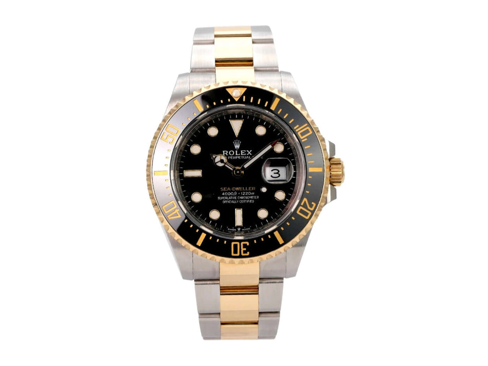 Rolex Sea-Dweller 4000 Ref. 126603 mit Edelstahl- und Gelbgold-Gehäuse, schwarzem Zifferblatt und Keramik-Lünette.