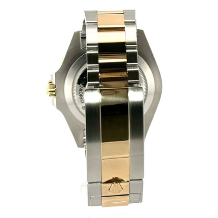 Rückseite des Rolex Sea-Dweller 4000 Ref. 126603 aus Edelstahl und Gelbgold mit Oyster Armband und Sicherheitsfaltschließe