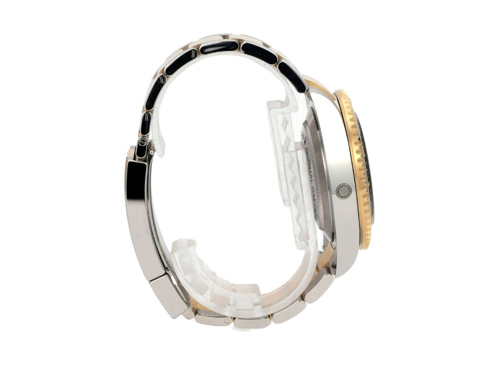 Seitenansicht der Rolex Sea-Dweller 4000 Ref. 126603 mit Edelstahl/Gelbgold-Armband und Keramikeinlage.