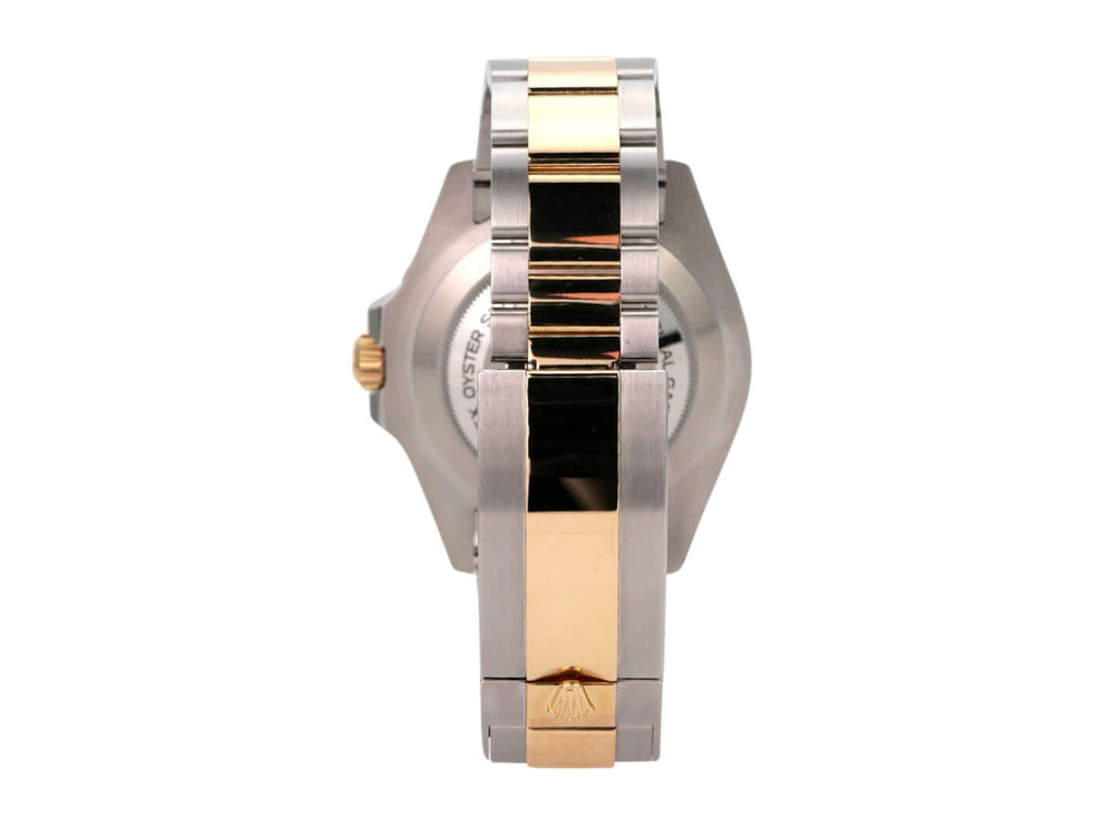 Rolex Sea-Dweller 4000 Ref. 126603: seitlicher Blick auf das Edelstahl/Gelbgold-Armband, sicher und elegant.