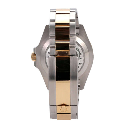 Detailansicht des Rolex Sea-Dweller 4000 Ref. 126603 mit Edelstahl- und Gelbgold-Armband.