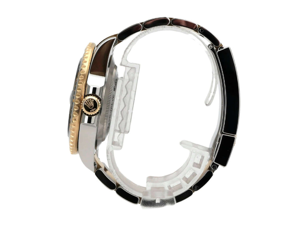 Rolex Sea-Dweller 4000 Ref. 126603 Ansicht des Armbands aus Edelstahl und Gelbgold.