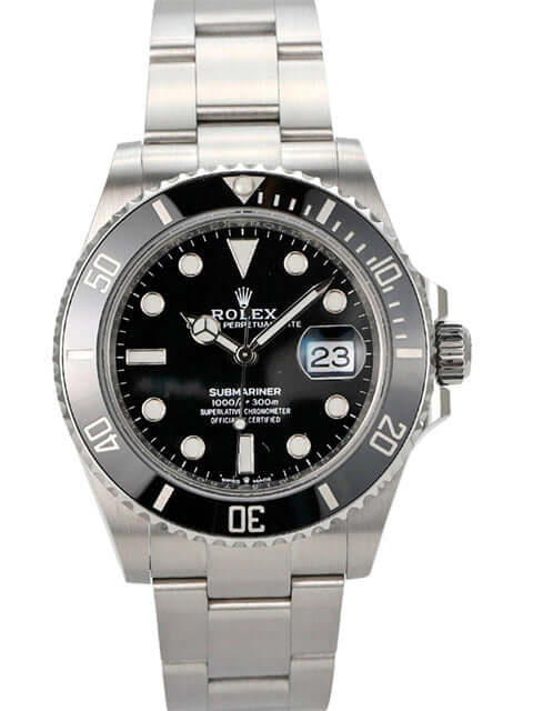 Rolex Submariner Date 126610LN mit schwarzem Zifferblatt und Edelstahlarmband, Automatikwerk und drehbarer Lünette.
