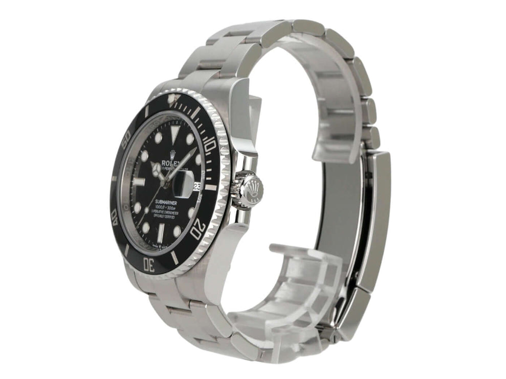Rolex Submariner Date 126610LN in Edelstahl mit schwarzem Zifferblatt und drehbarer Lünette, seitliche Ansicht.