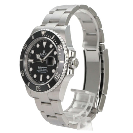 Rolex Submariner Date 126610LN aus Edelstahl mit schwarzem Zifferblatt, Keramiklünette und Oyster-Armband