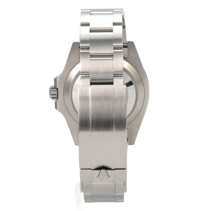 Rolex Submariner Date 126610LN aus 2023, Rückseite mit Oyster-Edelstahlarmband und Sicherheitsfaltschließe
