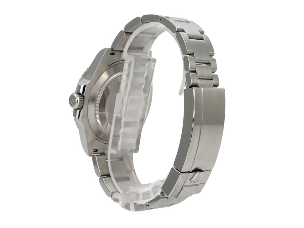 Rolex Submariner Date 126610LN Uhr mit Edelstahlarmband und polierter Lünette von der Seite