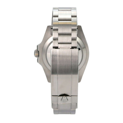 Rolex Submariner Date 126610LN Rückansicht des Edelstahlarmbands und Gehäuses.