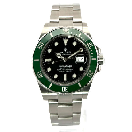 Rolex Submariner Date Edelstahl 126610LV mit grünem Keramik-Lünetteneinlage und schwarzem Zifferblatt, Edelstahlarmband, aus 2020.