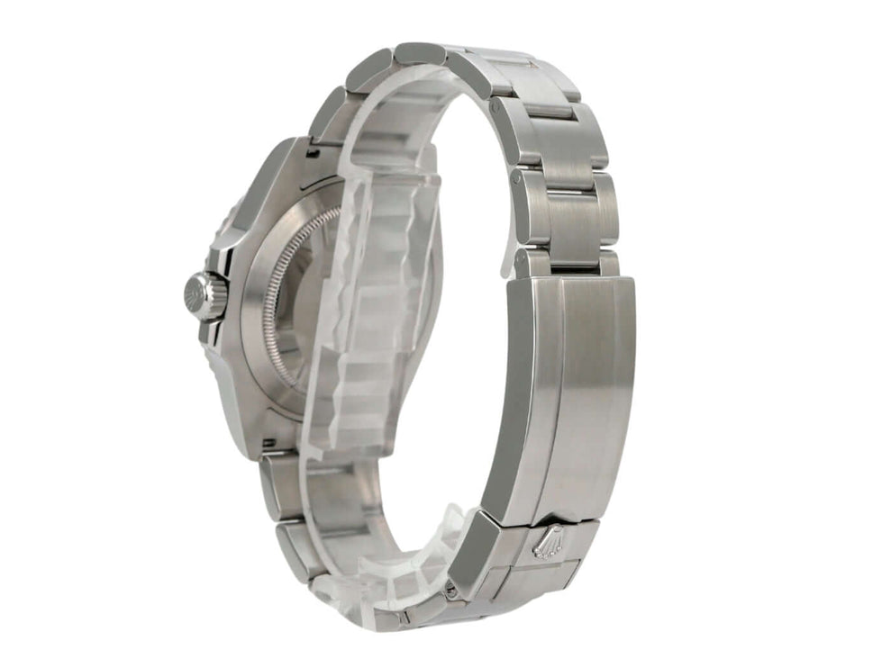 Rolex Submariner Date Edelstahl 126610LV, Seitenansicht mit Oyster-Armband aus Edelstahl