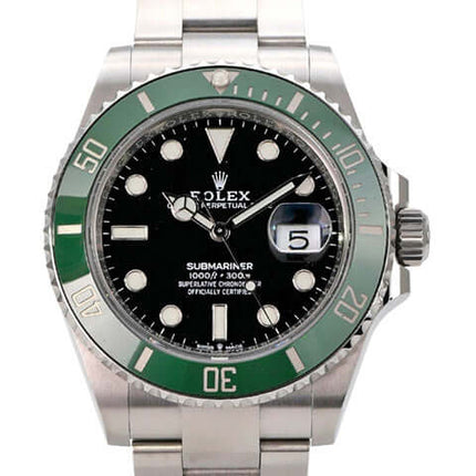 Rolex Submariner Date Edelstahl 126610LV mit grünem Keramikeinsatz und schwarzem Zifferblatt, Automatikwerk, und Oyster Armband.