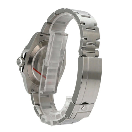 Rolex Submariner Date Edelstahl Ref. 126610LV mit poliertem und satiniertem Edelstahlarmband.