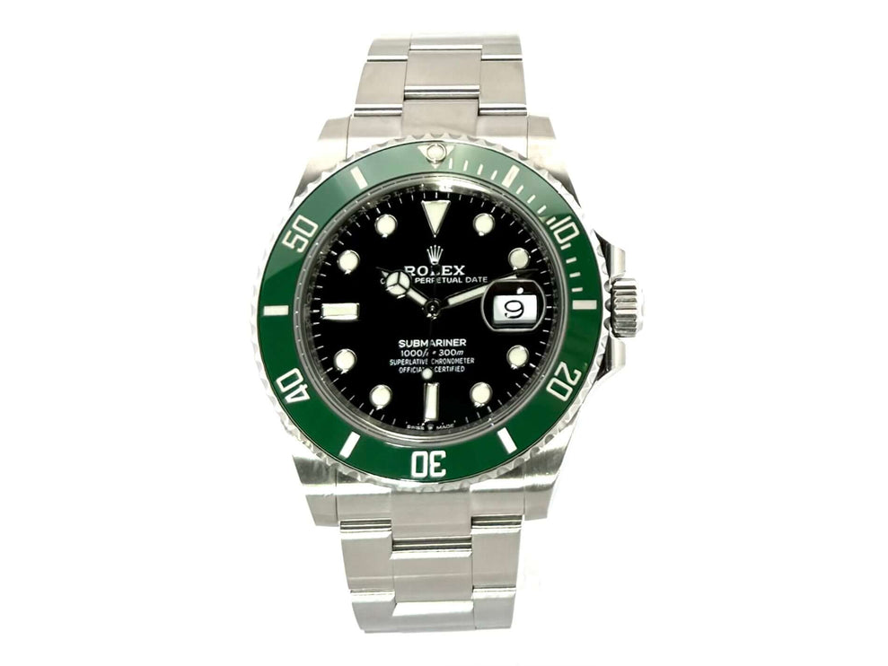 Rolex Submariner Date Edelstahl 126610LV mit grünem Keramikring und schwarzem Zifferblatt. Edelstahlarmband mit Sicherheitsfaltschließe.