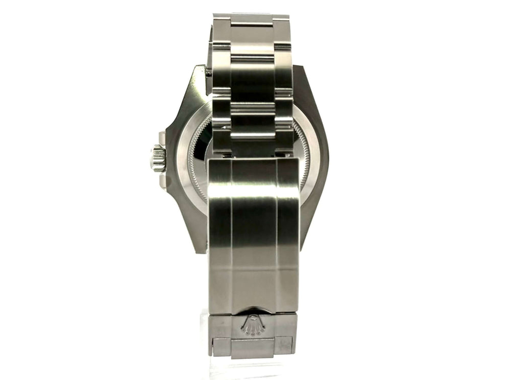 Rückansicht der Rolex Submariner Date Edelstahl 126610LV mit poliertem und satiniertem Edelstahl-Oysterarmband