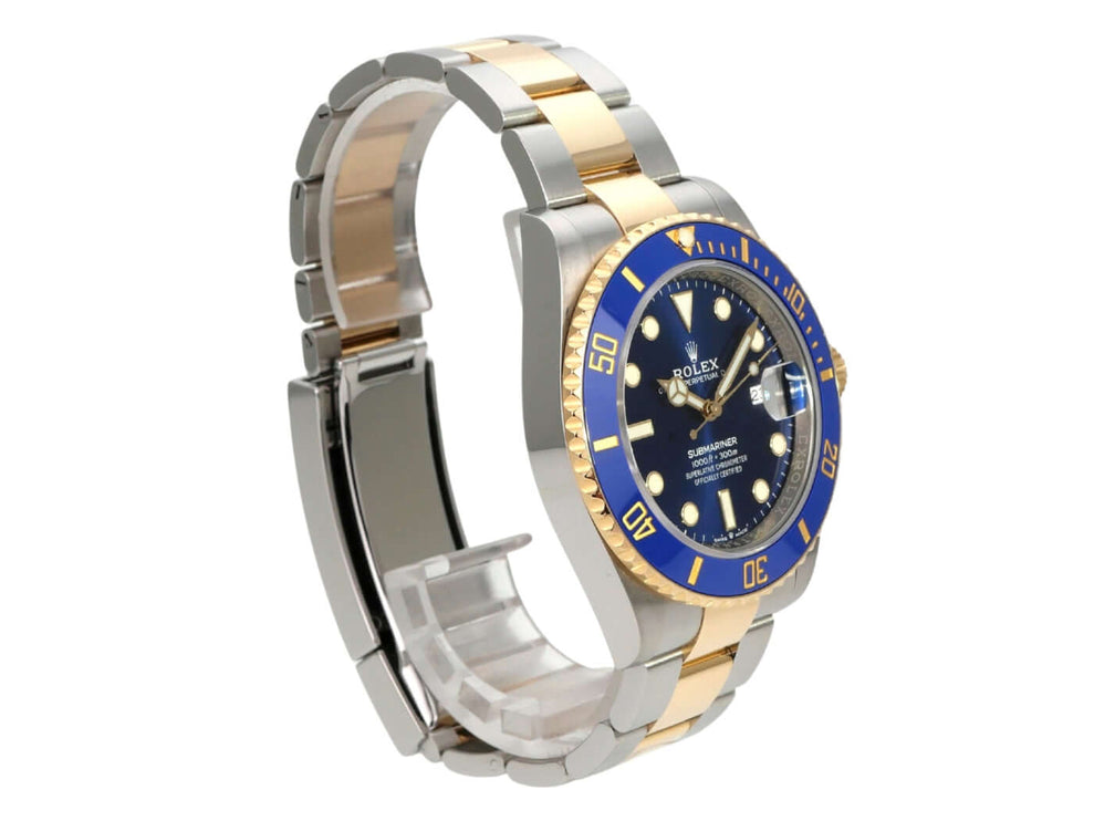 Rolex Submariner Date 41 Edelstahl Gelbgold 126613LB mit blauem Zifferblatt und 18 Karat Gelbgold Lünette