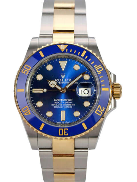 Rolex Submariner Date 41 Edelstahl Gelbgold 126613LB mit blauem Zifferblatt und geriffelter Lünette aus 18 Karat Gelbgold.