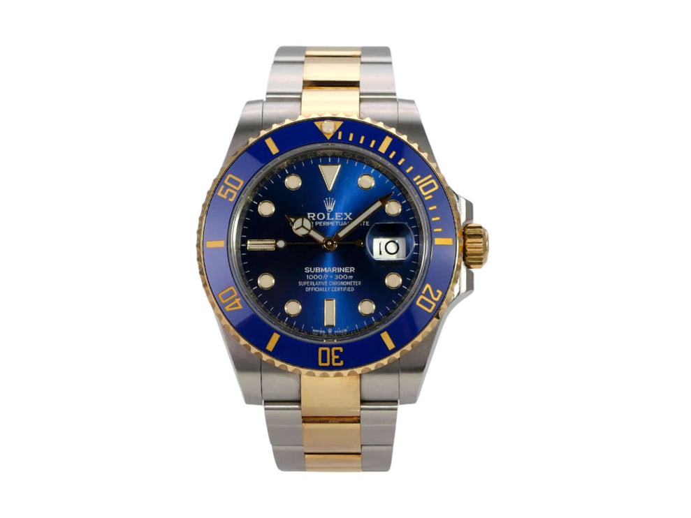 Rolex Submariner Date 41 Edelstahl Gelbgold 126613LB mit blauem Zifferblatt und drehbarer Lünette.