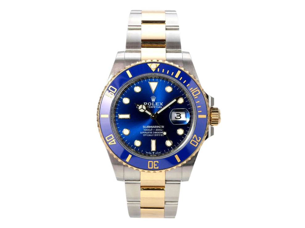 Rolex Submariner Date 41 Edelstahl Gelbgold 126613LB mit blauem Zifferblatt und 18 Karat Gelbgold-Lünette.