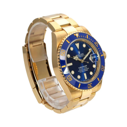 Rolex Submariner Date 41 Gelbgold 126618LB mit blauem Zifferblatt und 18 Karat Gelbgold Gehäuse und Armband.