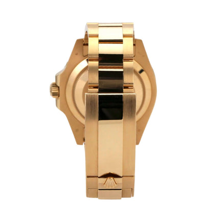 Rolex Submariner Date 41 Gelbgold 126618LB Rückansicht mit poliertem Armband