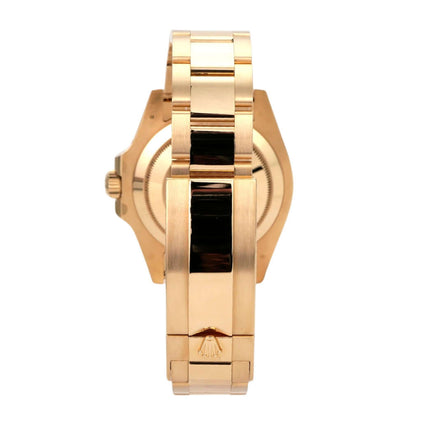 Rolex Submariner Date 41 Gelbgold 126618LB seitliche Ansicht des 18 Karat Gelbgold Armbands