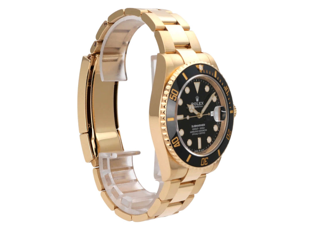 Rolex Submariner Date 41 Gelbgold 126618LN mit schwarzem Zifferblatt und Oyster-Armband aus 18 Karat Gelbgold.